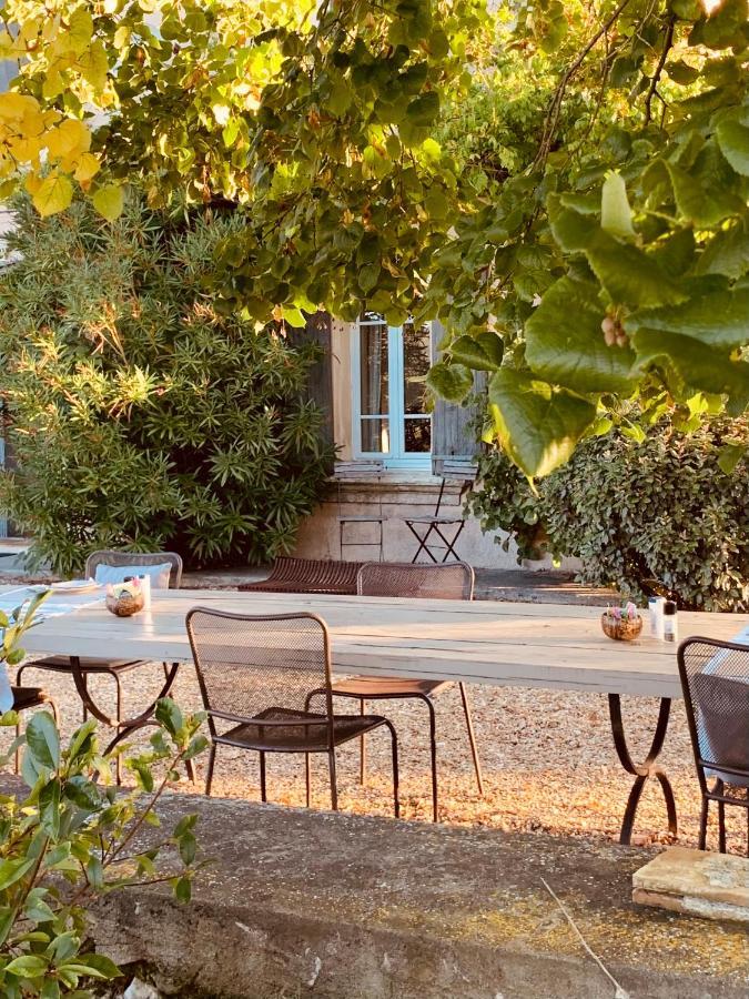 Le Vieux Portail Bed & Breakfast Saint-Saturnin-les-Apt Luaran gambar