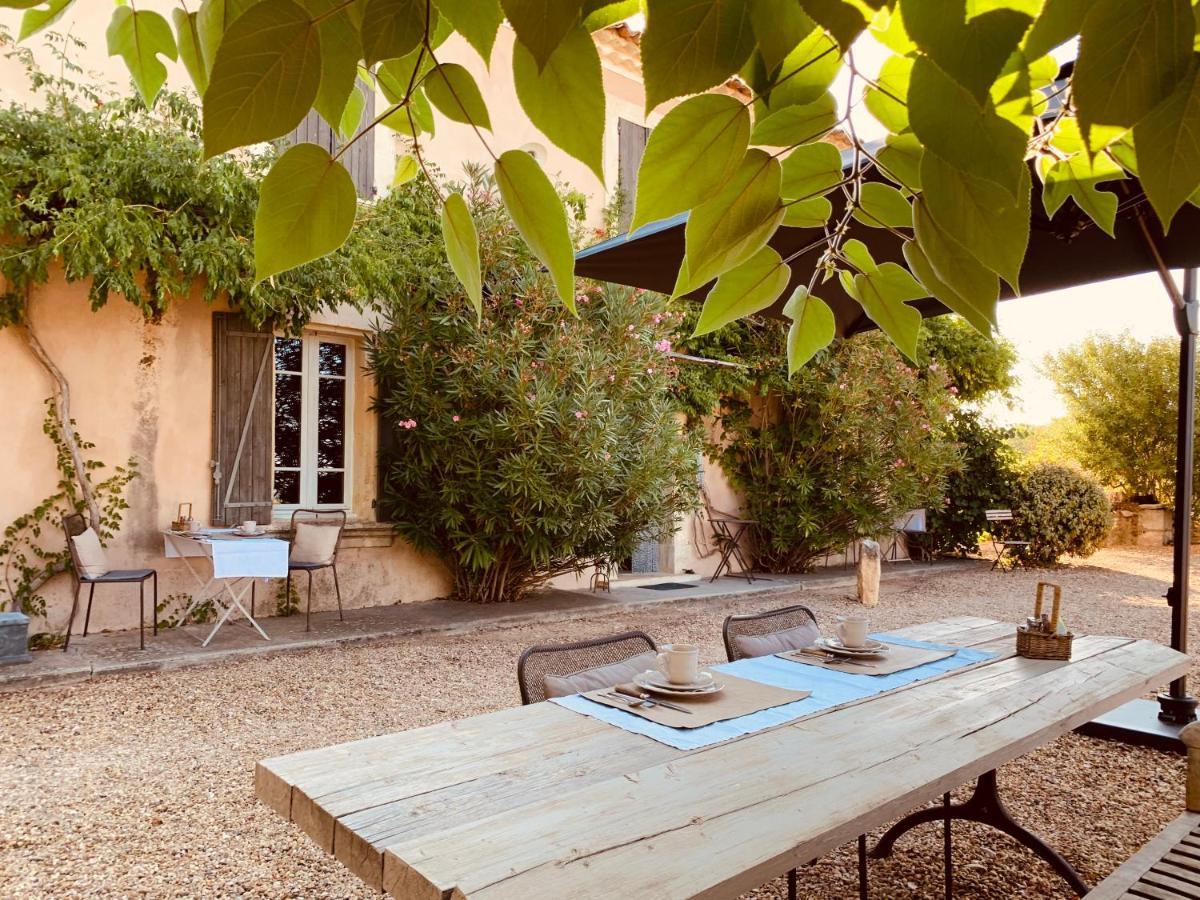 Le Vieux Portail Bed & Breakfast Saint-Saturnin-les-Apt Luaran gambar