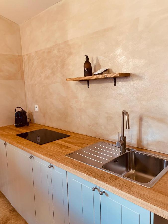 Le Vieux Portail Bed & Breakfast Saint-Saturnin-les-Apt Luaran gambar