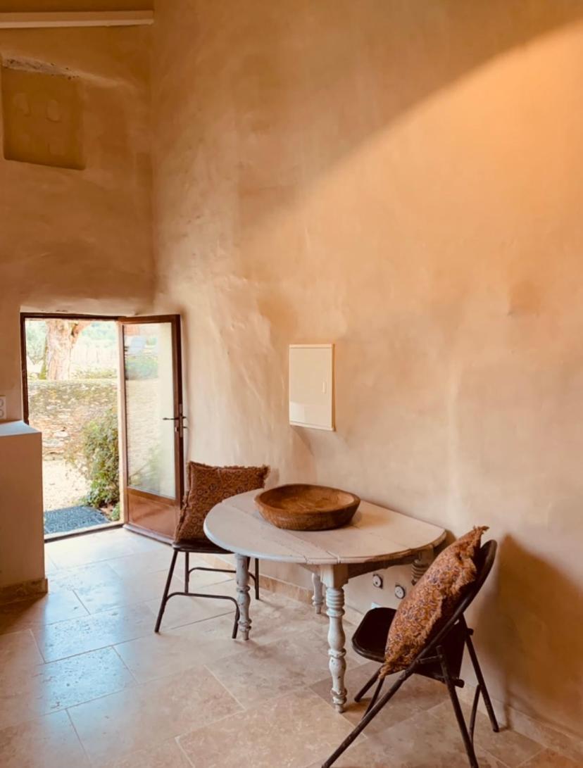 Le Vieux Portail Bed & Breakfast Saint-Saturnin-les-Apt Luaran gambar