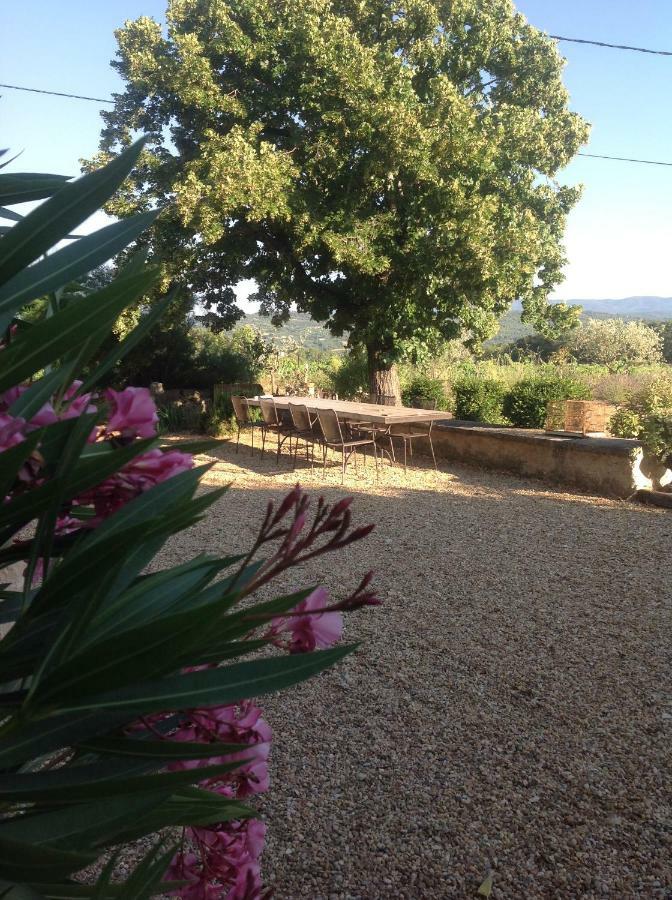 Le Vieux Portail Bed & Breakfast Saint-Saturnin-les-Apt Luaran gambar