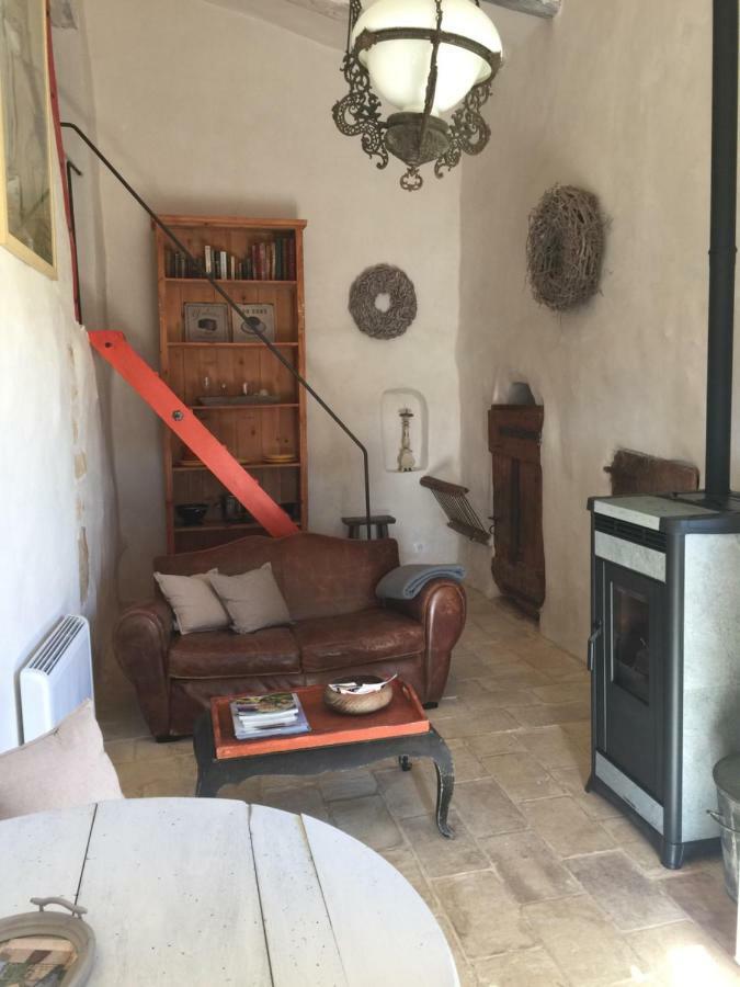 Le Vieux Portail Bed & Breakfast Saint-Saturnin-les-Apt Luaran gambar