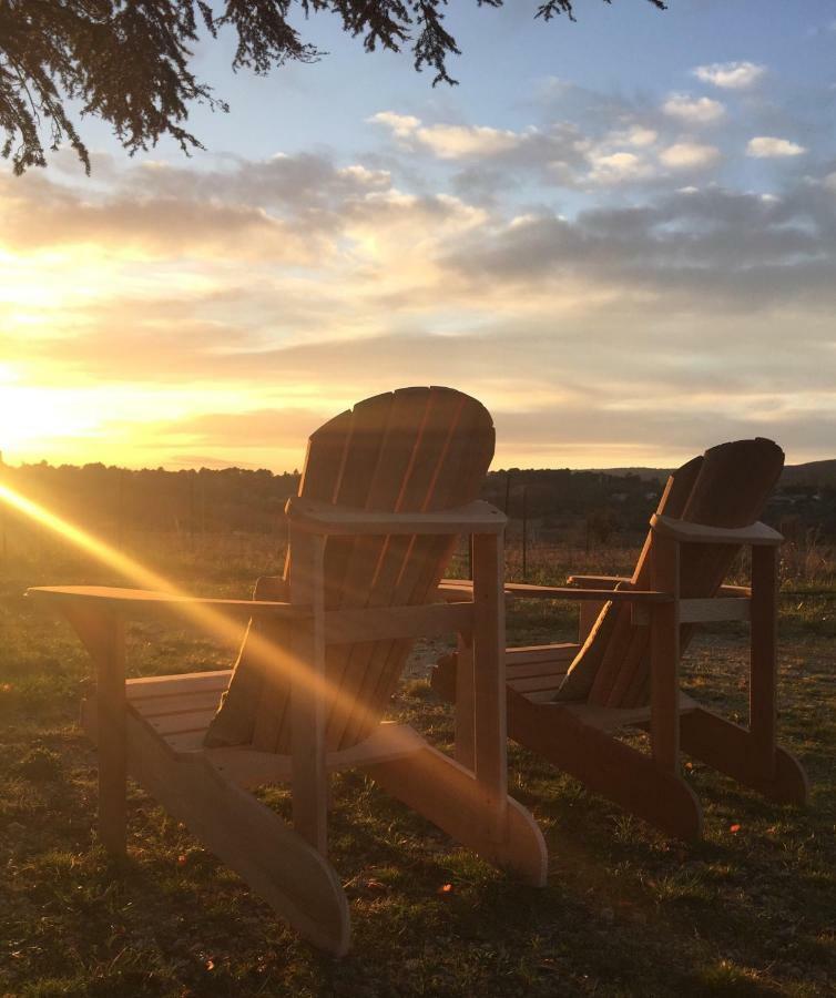 Le Vieux Portail Bed & Breakfast Saint-Saturnin-les-Apt Luaran gambar