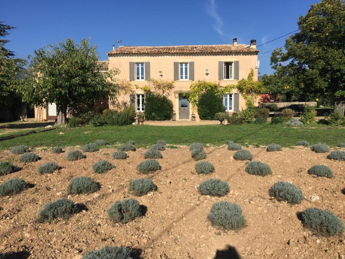 Le Vieux Portail Bed & Breakfast Saint-Saturnin-les-Apt Luaran gambar